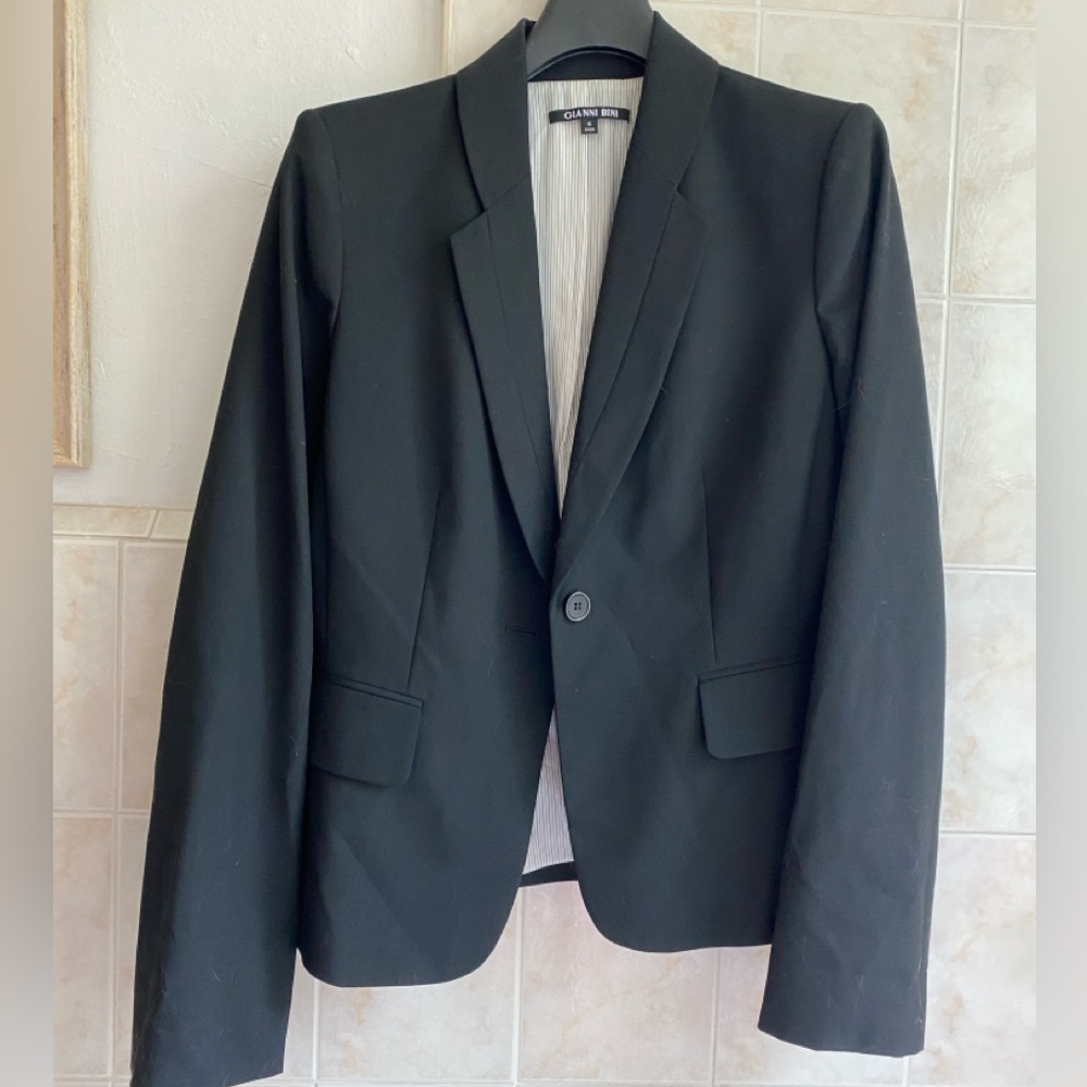 Gianni Bini Black Skirt Suit (size 6)